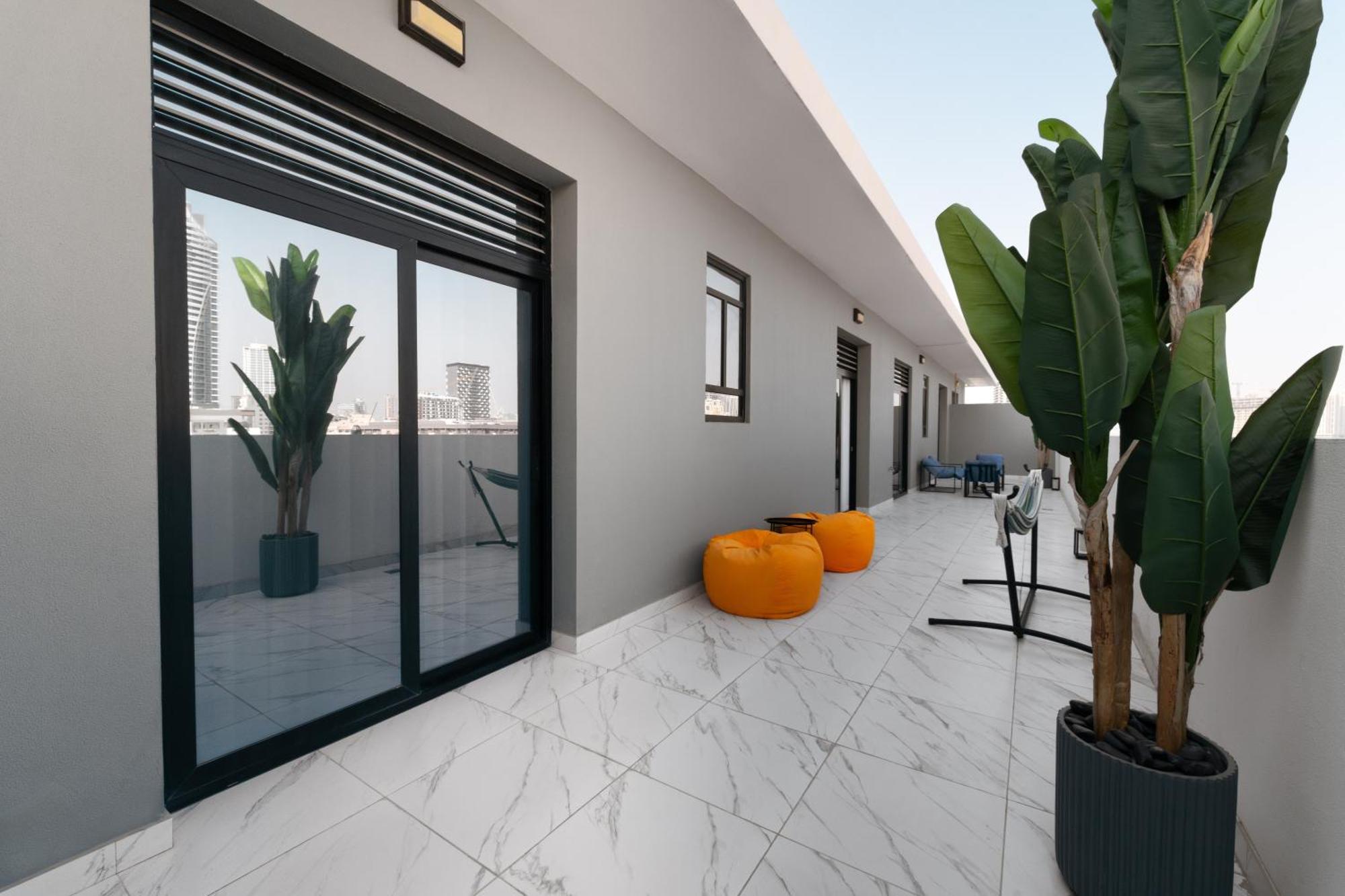 Izzzi Life Mint Apart otel Dubai Dış mekan fotoğraf