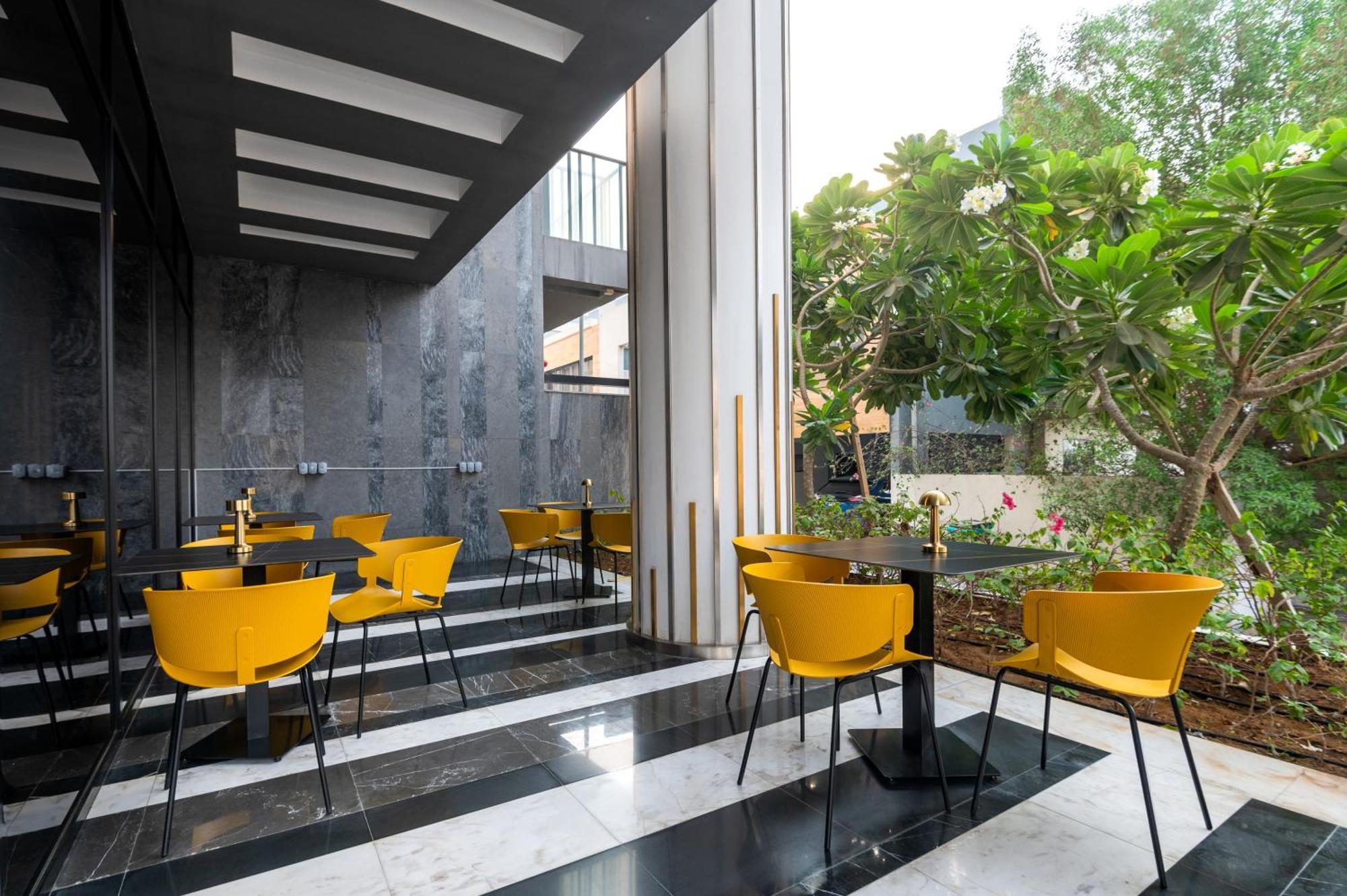 Izzzi Life Mint Apart otel Dubai Dış mekan fotoğraf